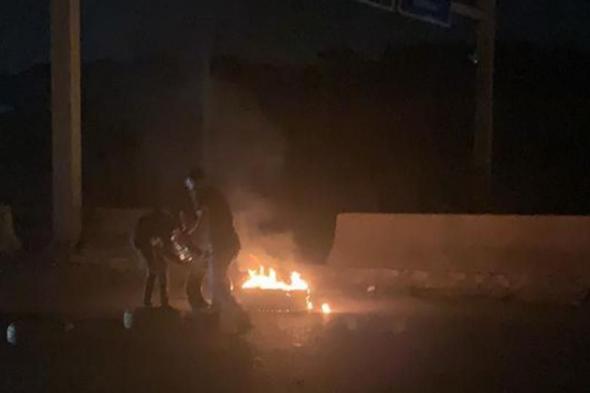 قطع طرقات وتجمع لمحتجين في طرابلس للمطالبة باطلاق سراح الموقوفين (صور) 
#lebanon24 
 via @Lebanon24