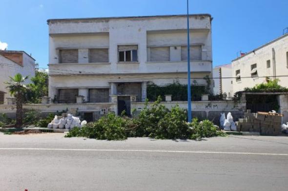 الدار البيضاء: عمالة مقاطعة الفداء تغلق فيلا مهجورة بشارع مولاي إدريس الأول يرتادها المنحرفون واللصوص‎