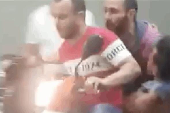 جريح باشتباكات في طريق الجديدة واعتداء على المارّة في الناعمة (فيديوهات)  
#lebanon24 
 via @Lebanon24