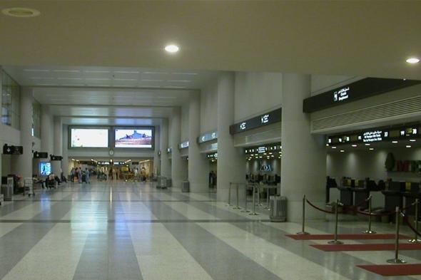 توقيف شبكة تهريب لبنانيين وفلسطينيين إلى اسبانيا.. أفرادها يعملون في المطار؟  #لبنان
#lebanon24
 via @Lebanon24