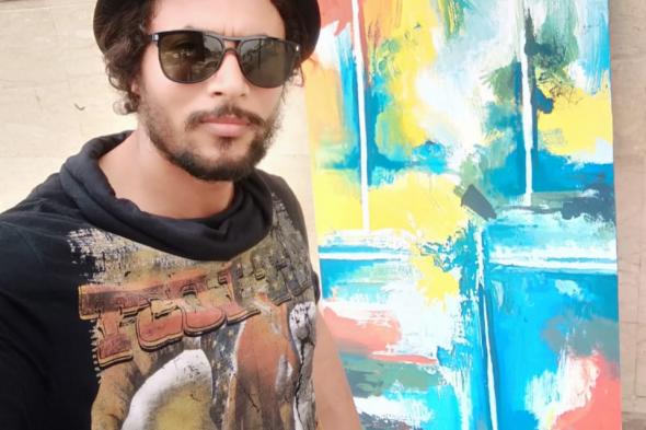 بالفُرشاة والألوان الفنان التشكيلي ياسين الشرقاوي يُزين لوحات نابضة بالحياة